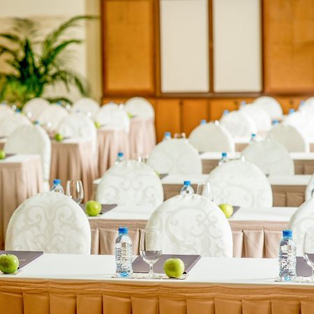 Avani Hai Phong Harbour View Hotel Екстер'єр фото