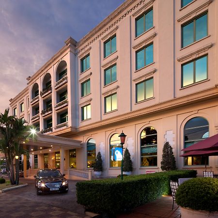 Avani Hai Phong Harbour View Hotel Екстер'єр фото