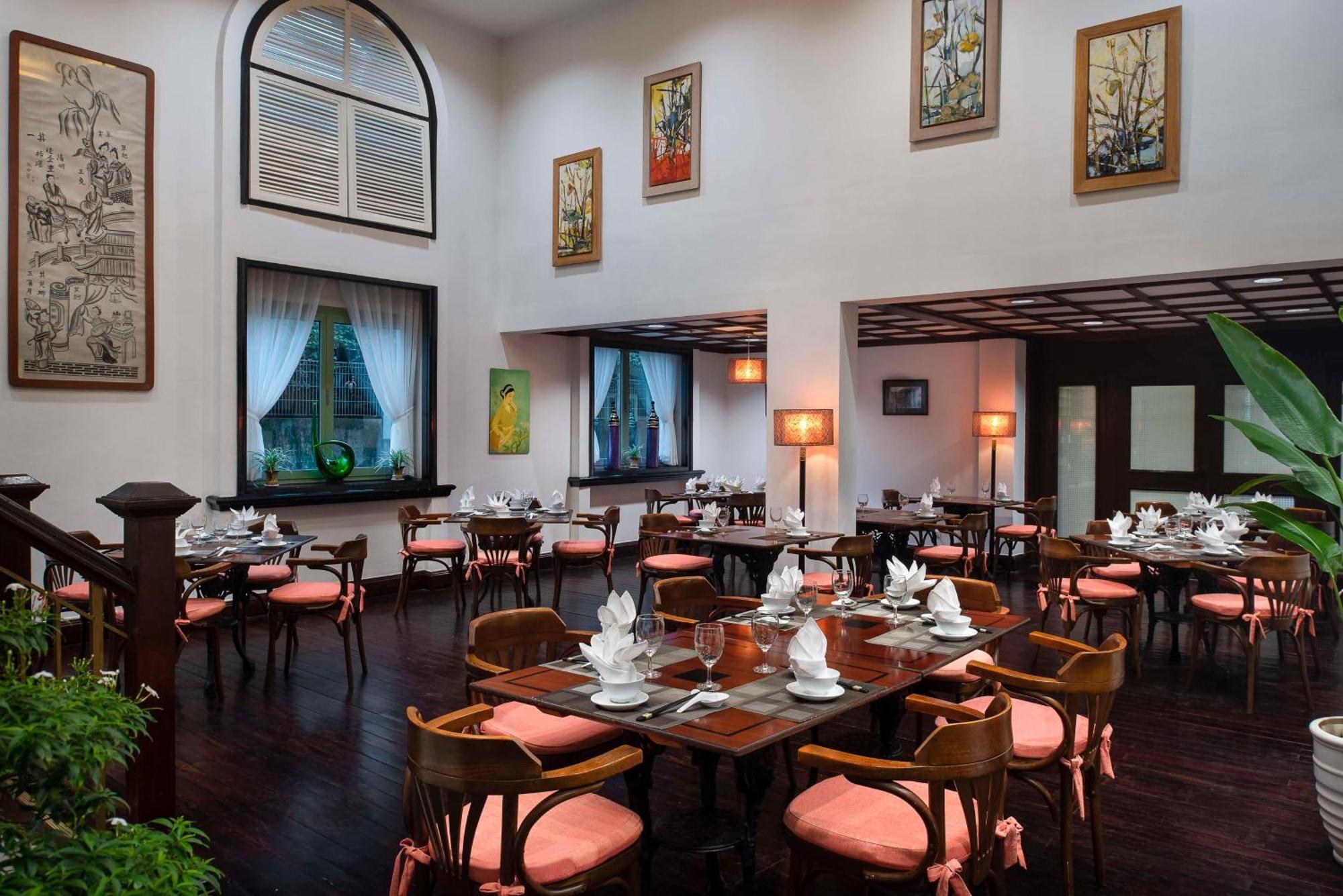 Avani Hai Phong Harbour View Hotel Екстер'єр фото